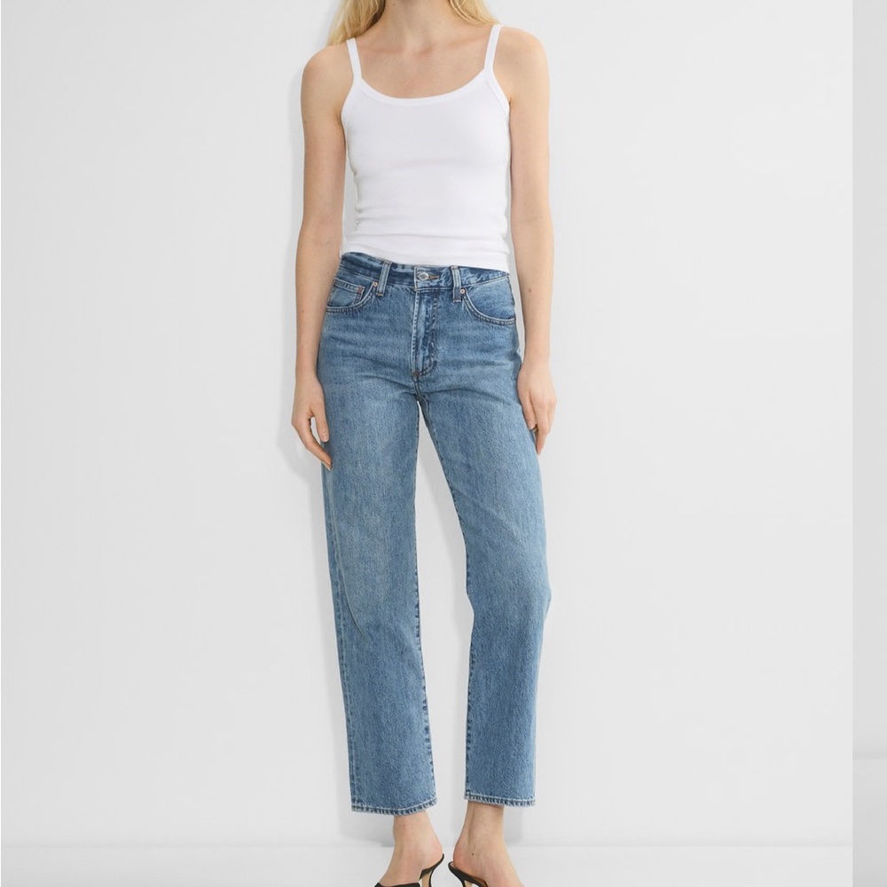 Aritzia 90’s Marlo high rise baggy jean